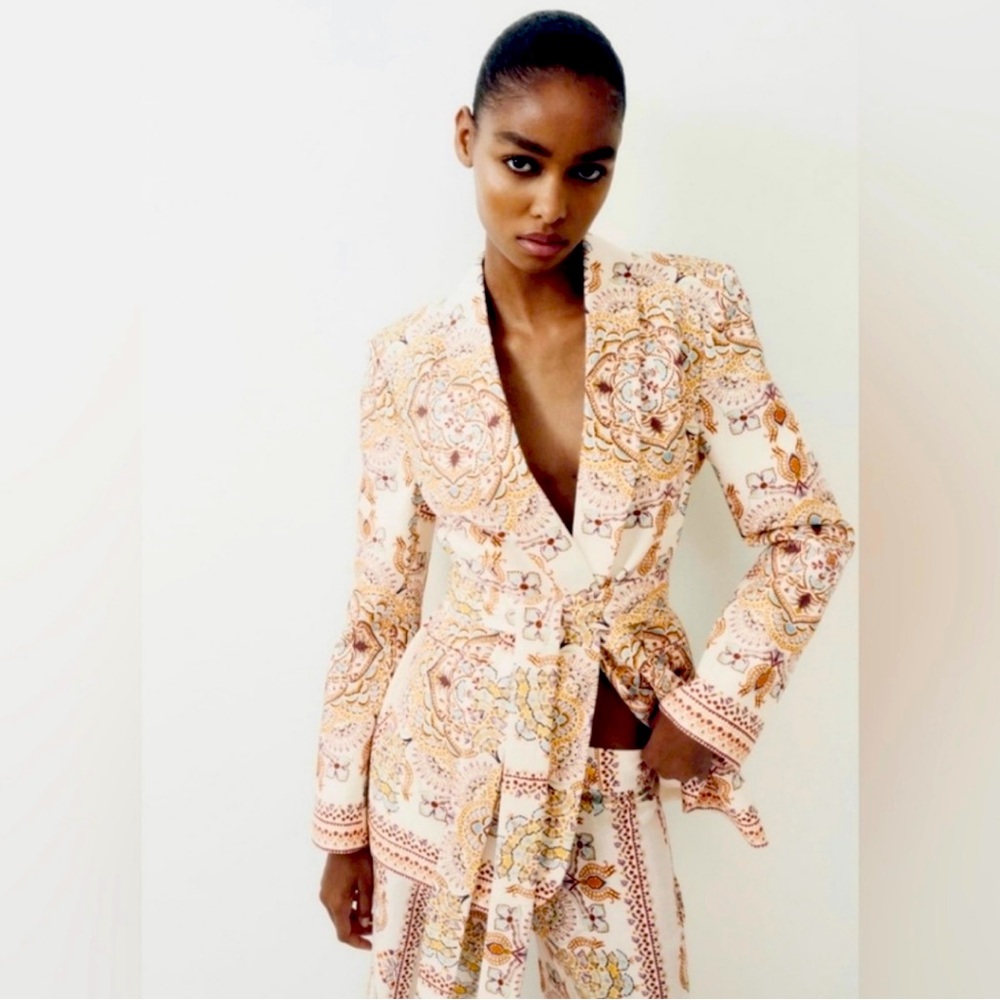 CLEARANCE!!❤️ NWT ZARA LINEN/VISCOSE BLAZER. LINED. BELTED. STUNNING